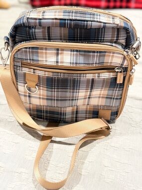 New IHKWIP The Everyday Explorer Crossbody Bag